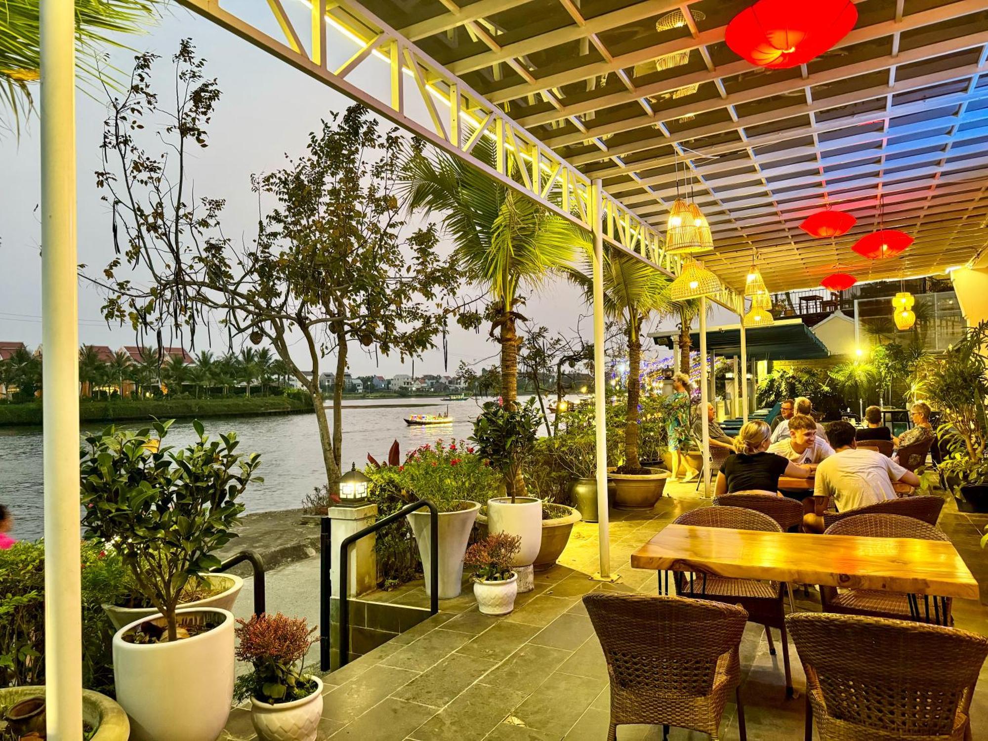 Riverside White House Hotel Χόι Αν Εξωτερικό φωτογραφία